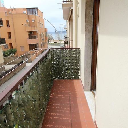 Family Apartment On The Beach 알게로 외부 사진